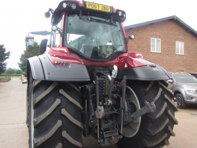 Valtra T214 Direct