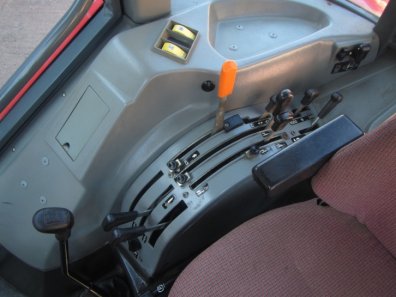 Massey Ferguson 4255