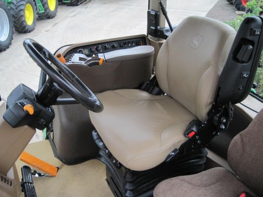 John Deere 7730
