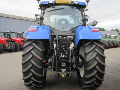 New Holland T6090