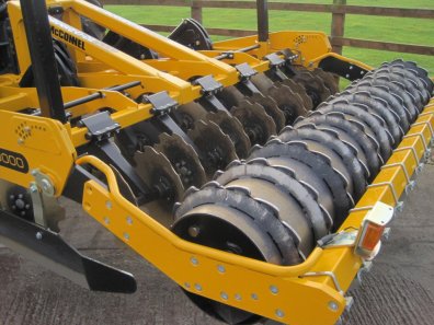 McConnel Discaerator 3000