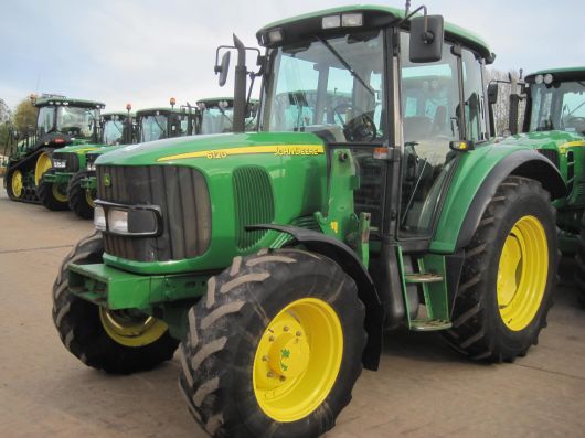 John Deere 6120 SE