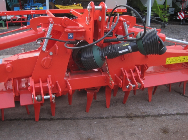 Kuhn HR 5004 power harrow
