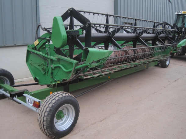 John Deere 18ft combine header