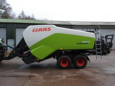 Claas Quadrant 3200 baler