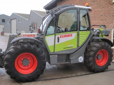 Claas 7030 VP+