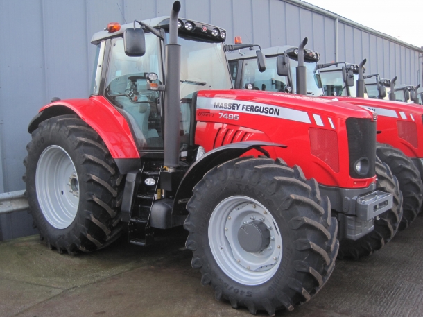Massey Ferguson 7495