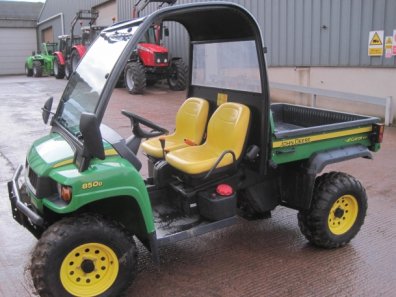 John Deere 850D Gator XUV