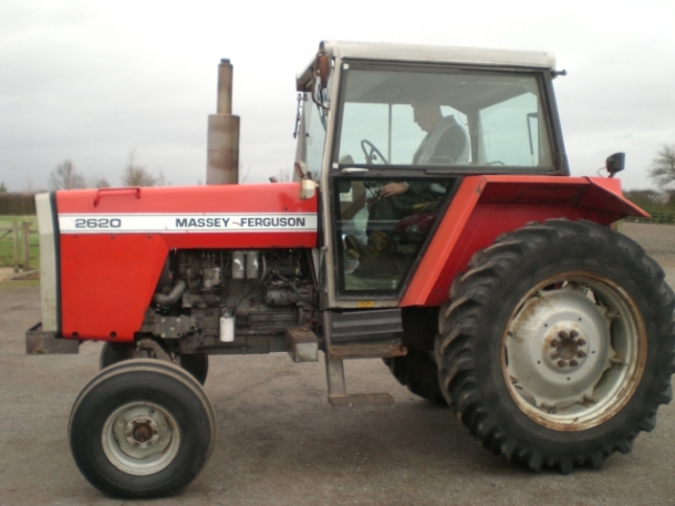 Massey Ferguson 2620