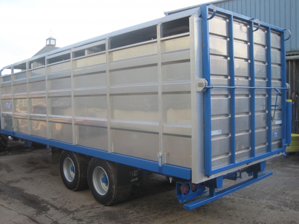 Stewart 26ft cattle trailer