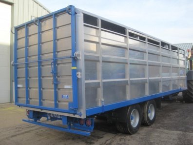 Stewart 26ft cattle trailer