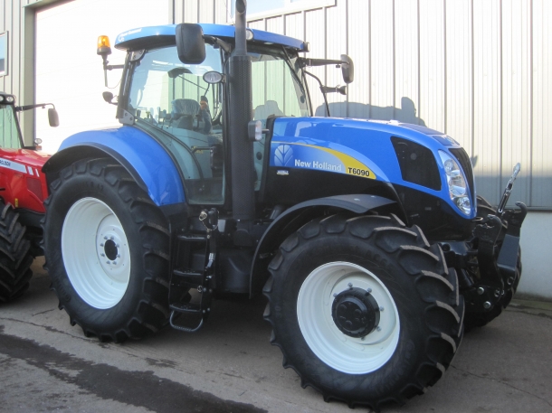 New Holland T6090