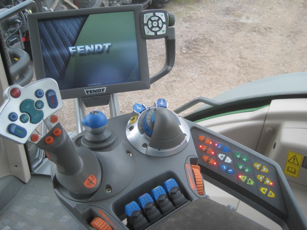 Fendt 828 Profi-Plus