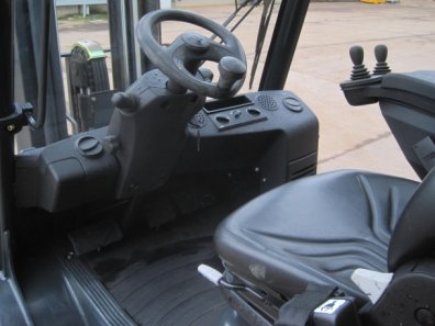 Linde H30 diesel fork truck