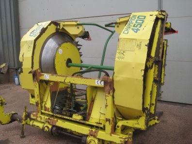 Kemper Champion 4500 6 row maize header