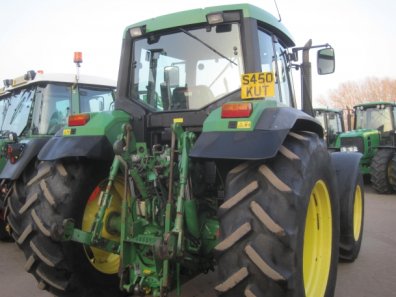 John Deere 6900
