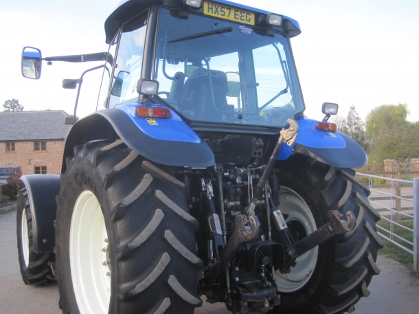 New Holland TM155