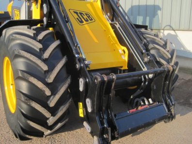 JCB 414S