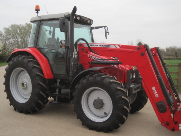 Massey Ferguson 5445