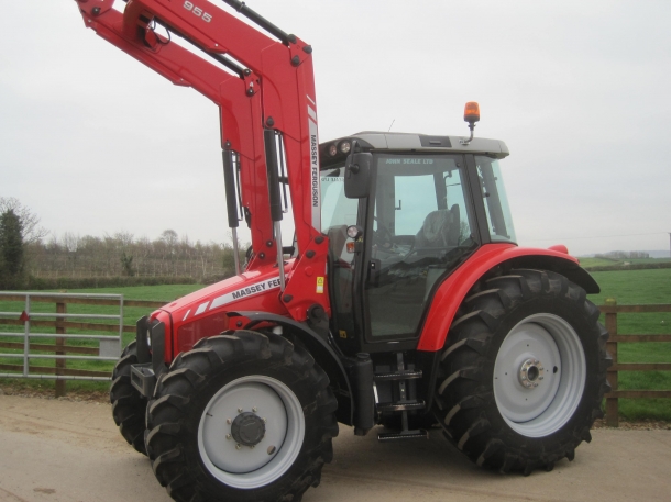 Massey Ferguson 5445