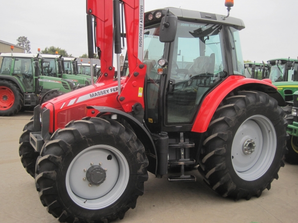 Massey Ferguson 5445