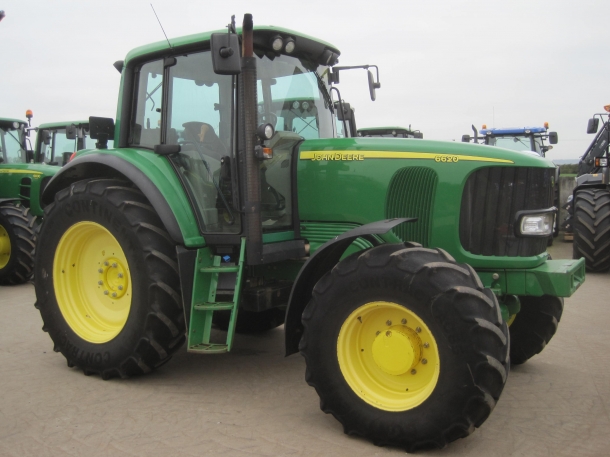 John Deere 6620