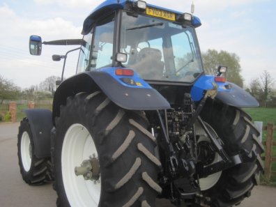 New Holland TM190