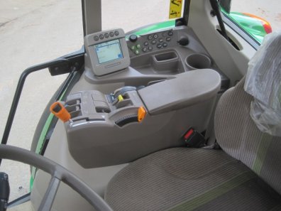 John Deere 6430