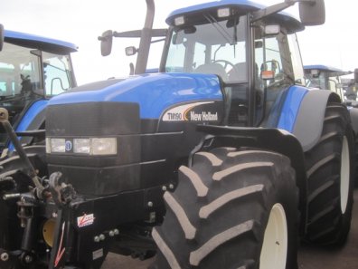 New Holland TM190