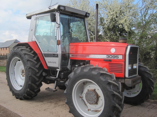 Massey Ferguson 3095
