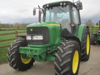 John Deere 6320