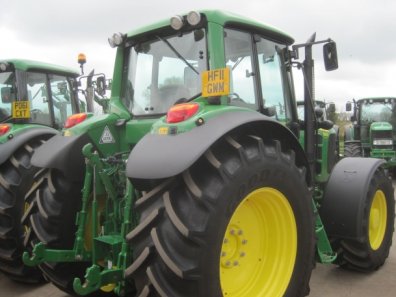 John Deere 6830
