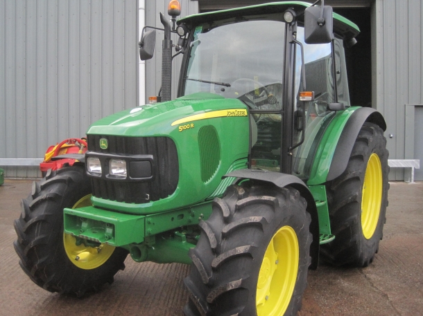 John Deere 5100R
