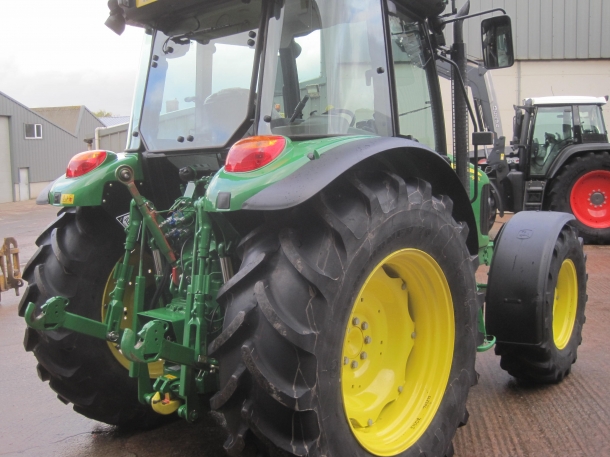 John Deere 5100R