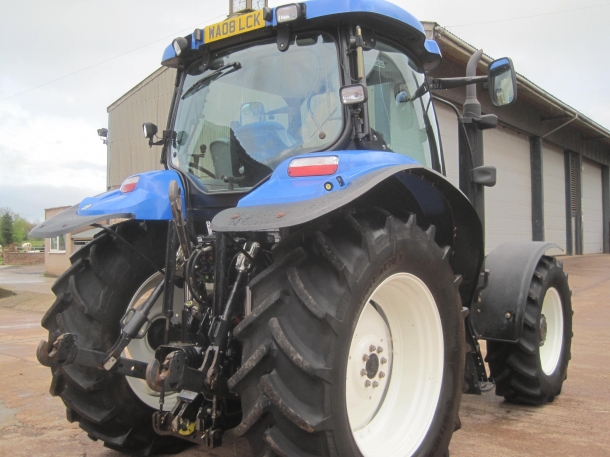 New Holland T6030 Plus