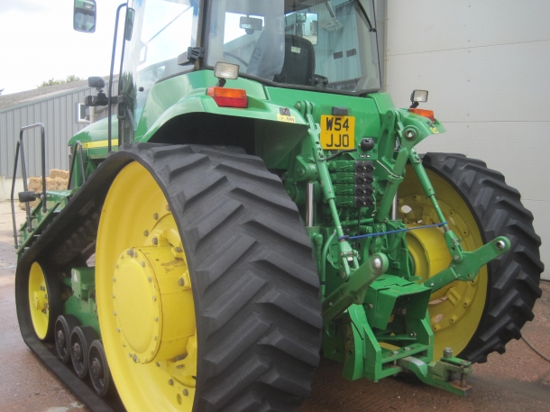 John Deere 8300T