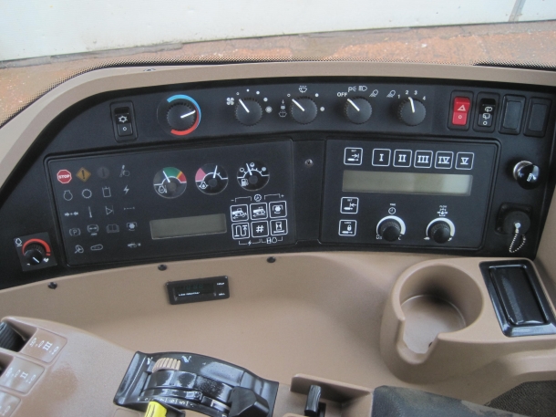 John Deere 8300T