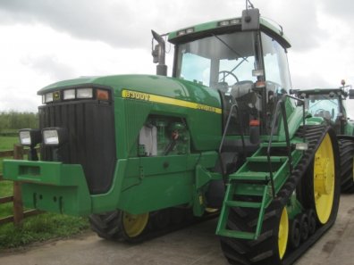 John Deere 8300T