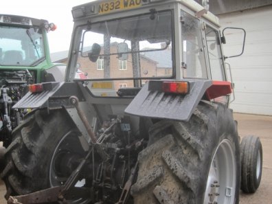 Massey Ferguson 390T