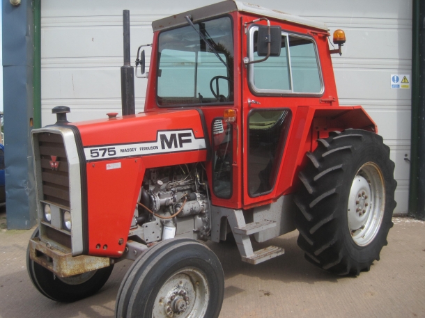 Massey Ferguson 575