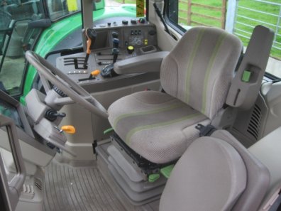 John Deere 6630