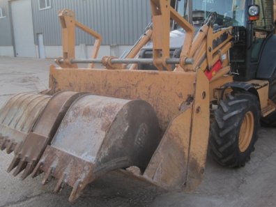 Case 590 Super R