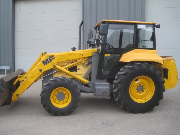 Massey Ferguson 660