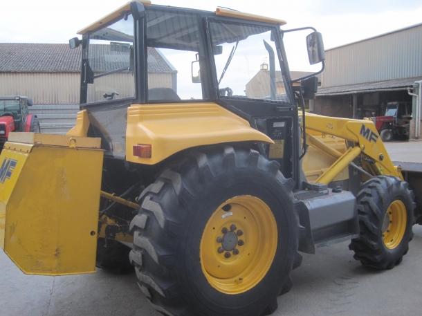 Massey Ferguson 660