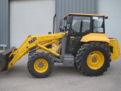 Massey Ferguson 660