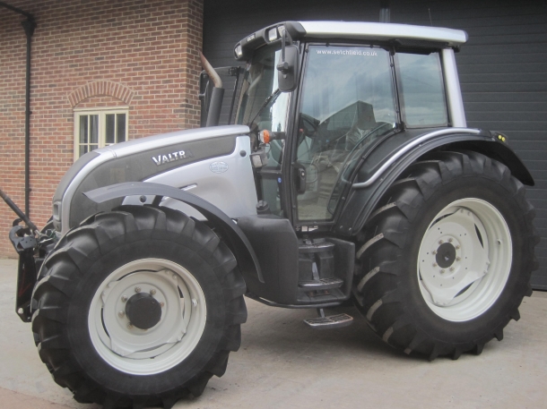Valtra N141 Hi-Tec