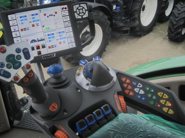 Fendt 724 Profi Plus