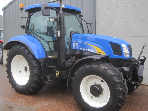 New Holland T6070 Elite