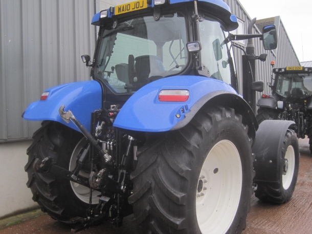 New Holland T6070 Elite