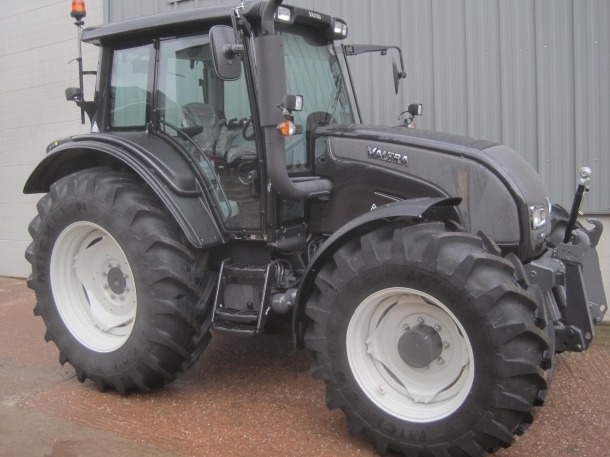 Valtra N141 Hi-Tec